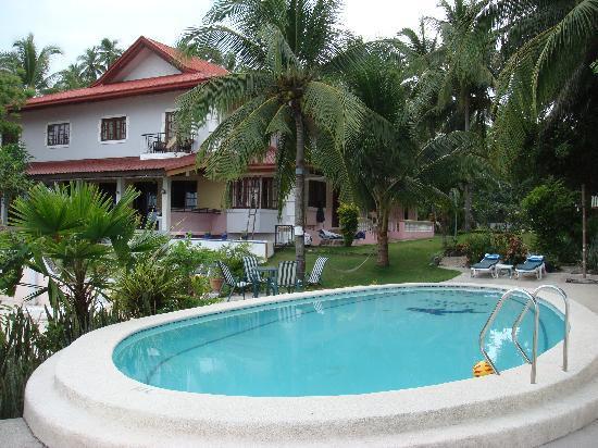 Las Flores Beachside Hotel Catmon Exterior photo